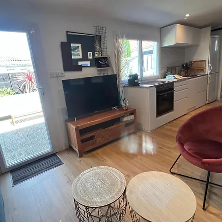Casa de Férias Maison Benoit Avec Terrasse Et Jardin - Parking Gratuit